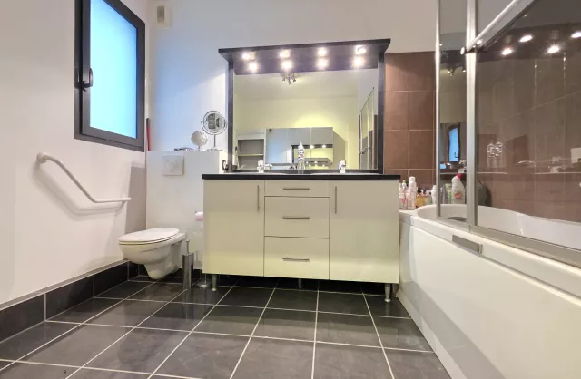 Vente Appartement Bordeaux Ravezies / Bacalan